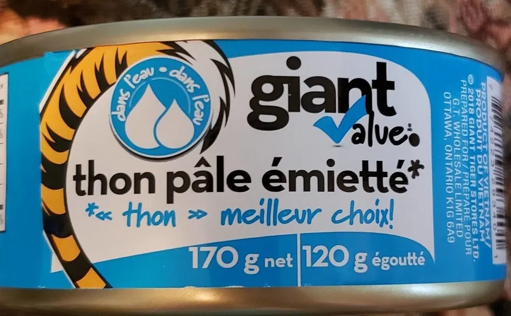 Thon pale emietté dans l'eau