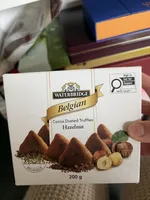 Belgian Cocoa Dusted Truffles Hazelnut