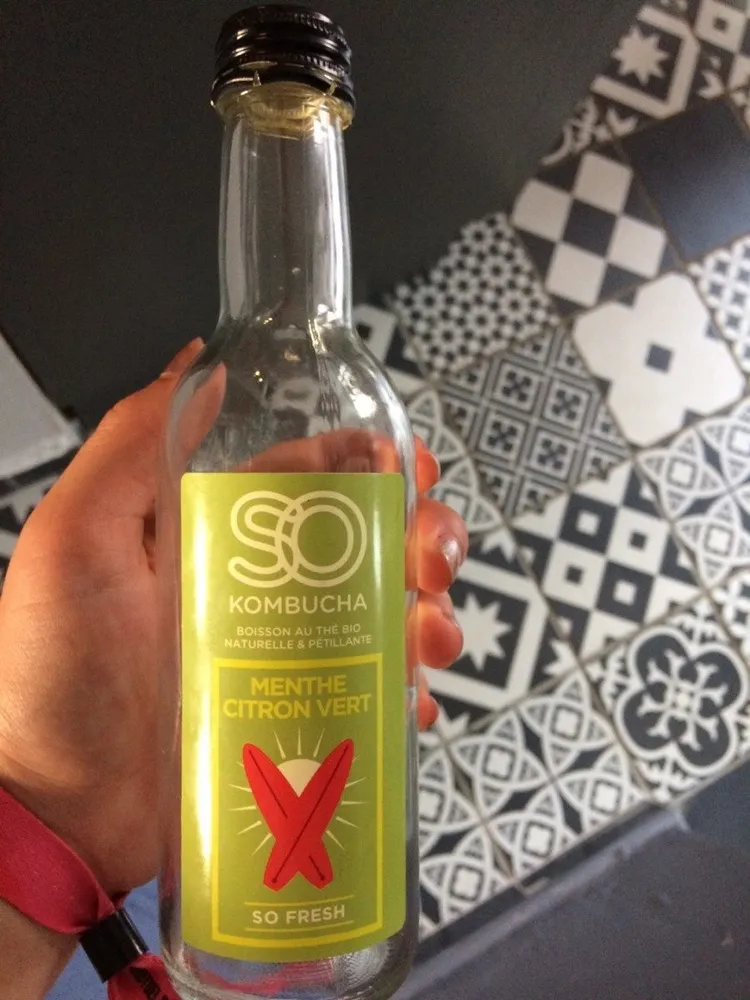 Boisson au thé bio naturelle et petillante