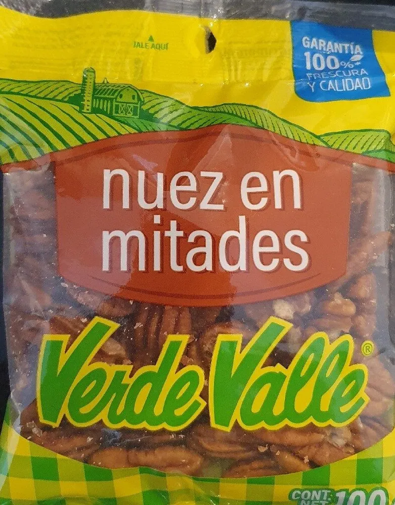 Nuez en mitades