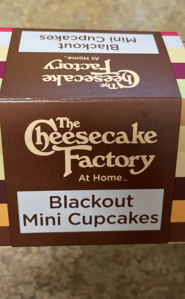 Blackout mini cupcake