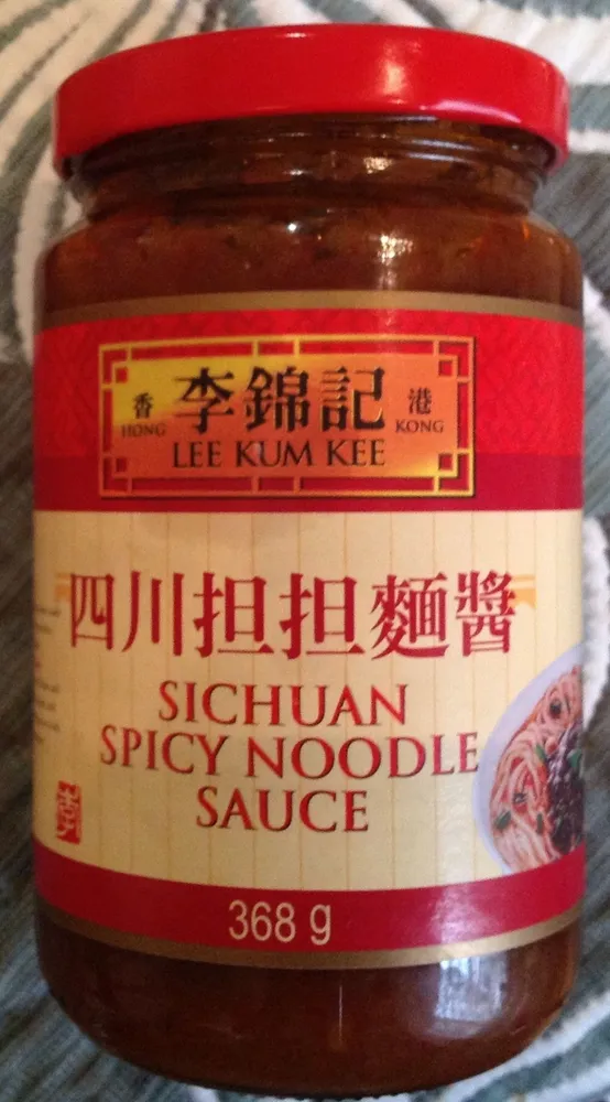 Sichuan Spicy Noodle Sauce - 368 g - Lee Kum Kee