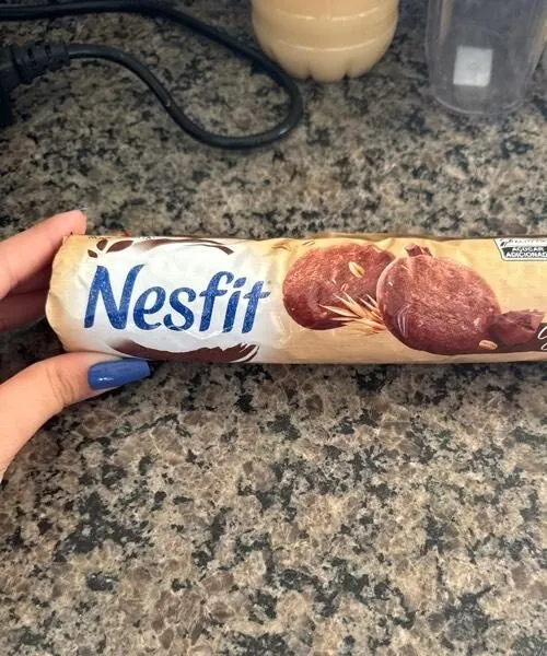 Biscoito integral com cacau e cereais