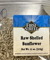 Raw shelled sunflower