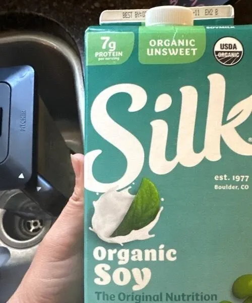 Organic unsweetened soymilk