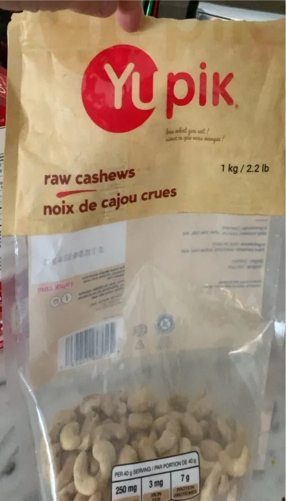 Raw cashews