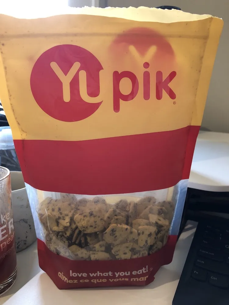 Corn and flax seed chips