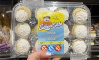 Vanilla mini cupcakes