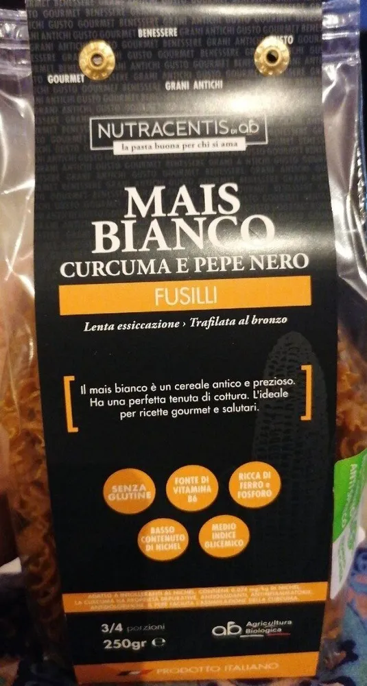 Fusilli mais bianco curcuma e pepe nero
