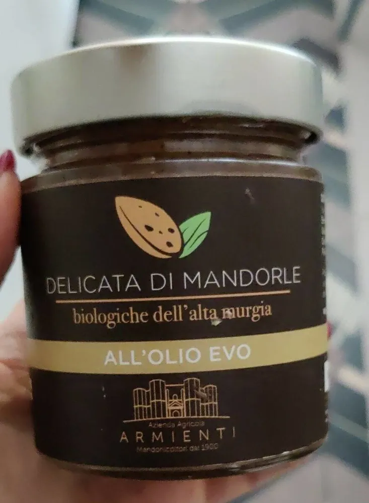 Delicata di mandorle