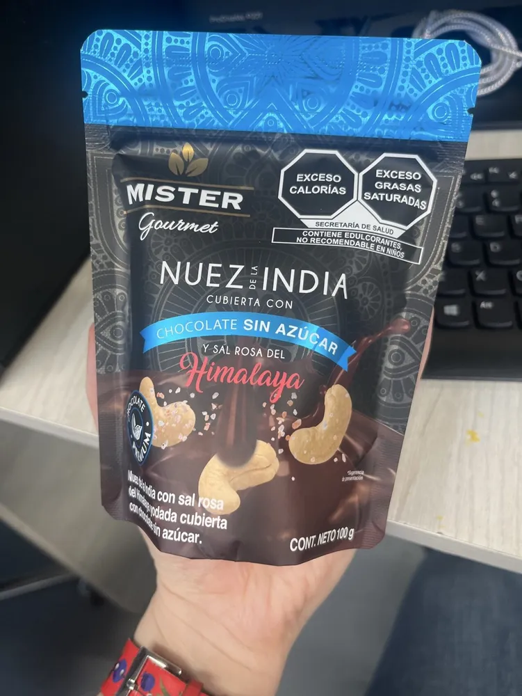 Cashews With Dark Chocolate