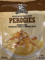 Perogies avec pommes de terror et oignions frits onion