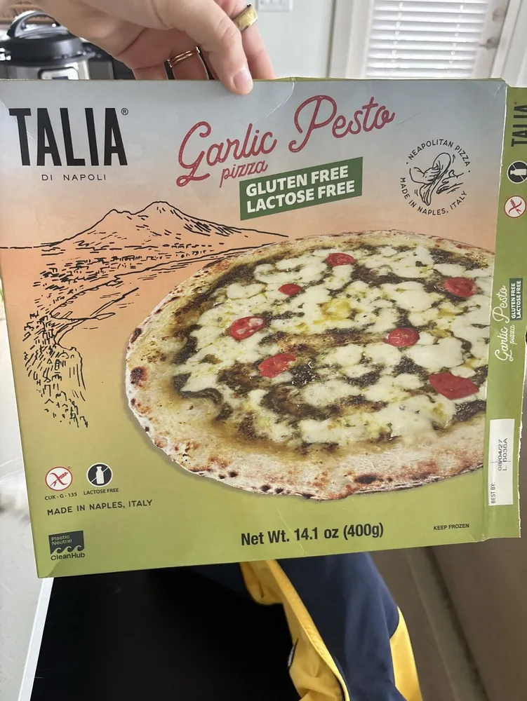 Garlic Pesto Pizza