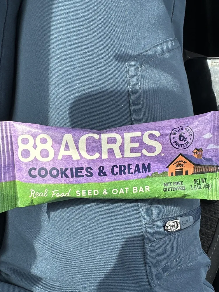 Cookies and cream seed + oat bar