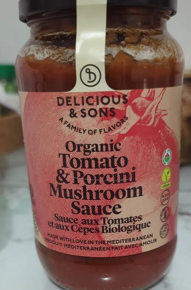 Organic tomato et porcini mishroom sauce