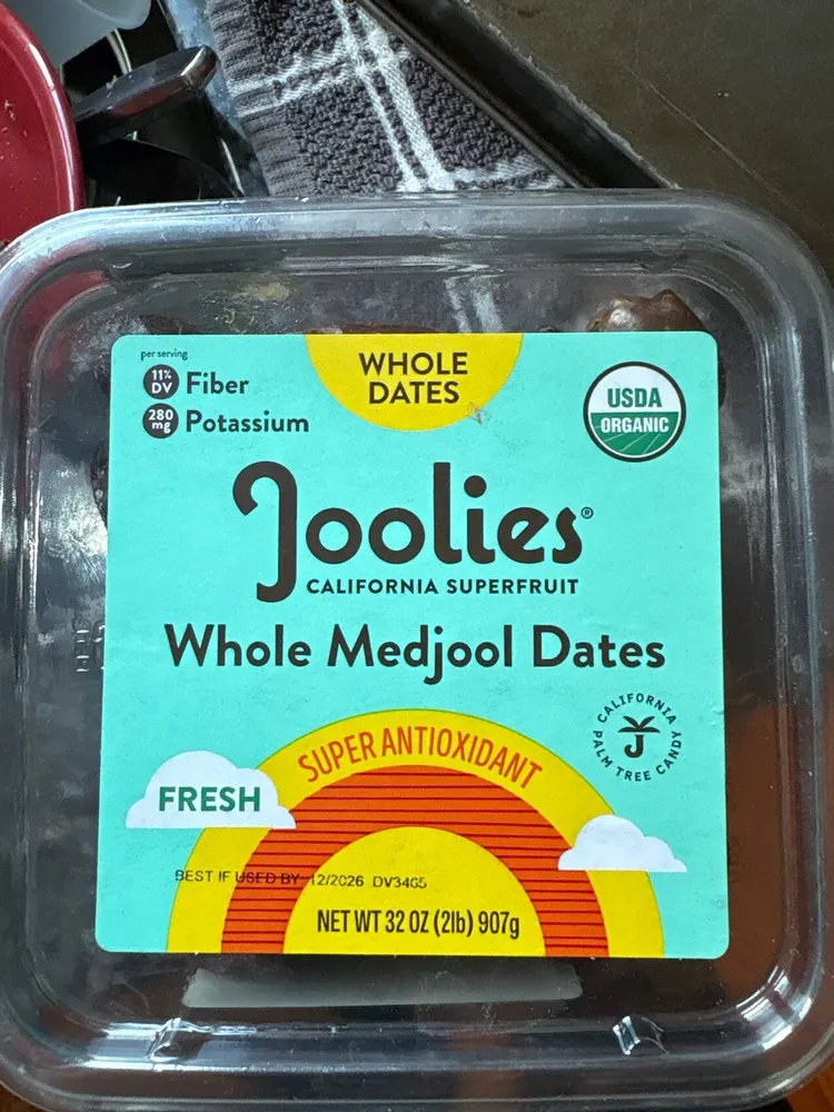 while medjool dates