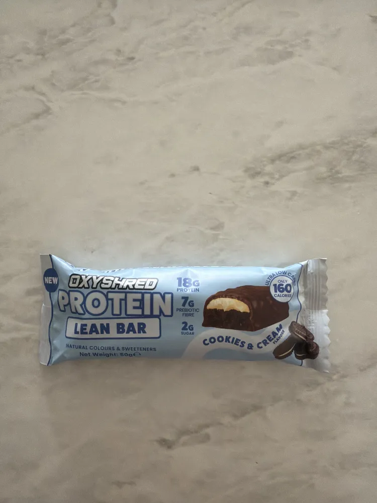 LEAN BAR COOKIES & CREAM
