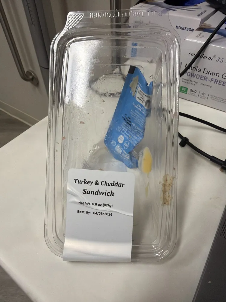 Turkey and Cheddar Sandwich
