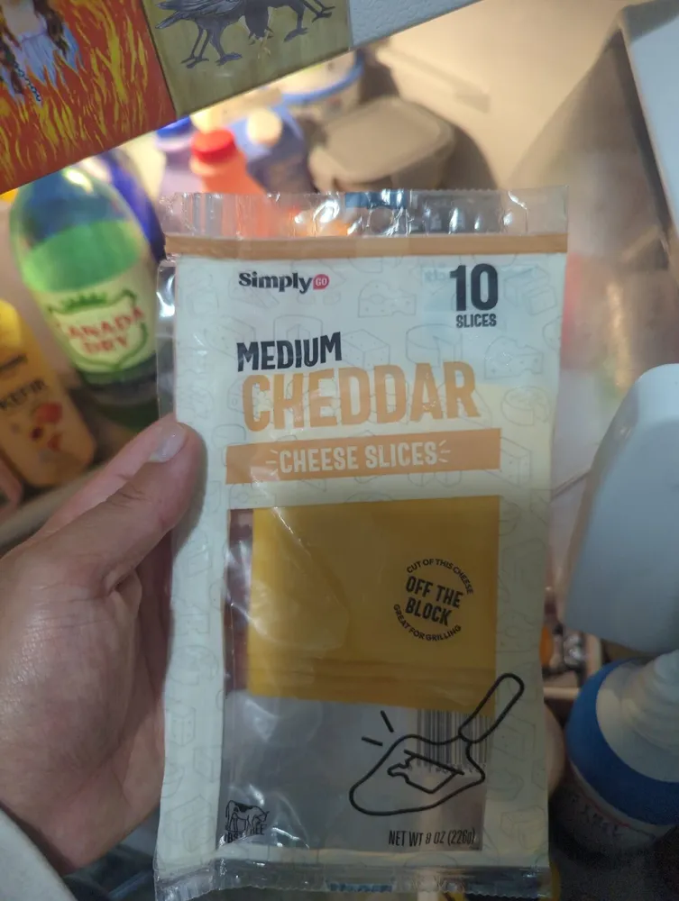 Medium Cheddar Cheese Slices