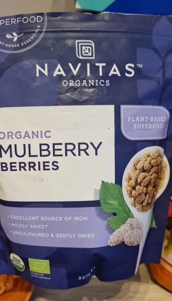 organic mulberry berries