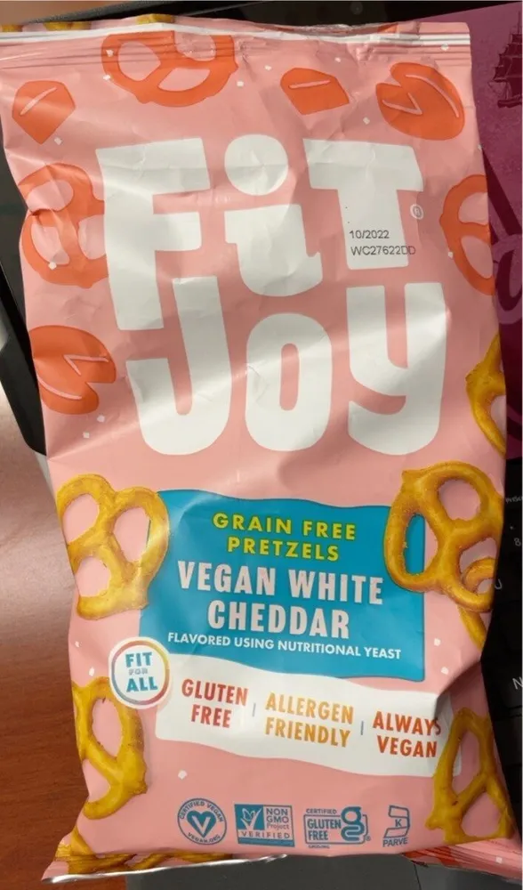GRAIN FREE PRETZELS CHEEZY WHITE CHEDDAR