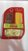 Sopressata Garlic & Pepper Salami with Cheddar and Artisanal Crackers