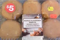 Beignes garnis à la saveur d’érable