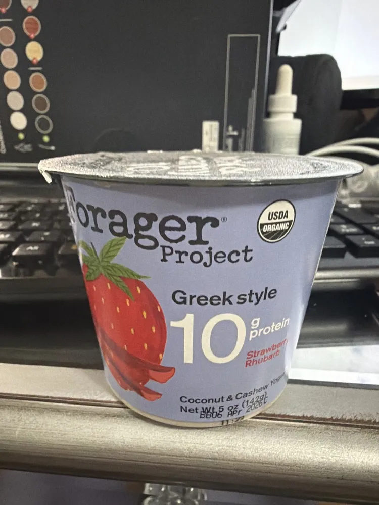 Greek Strawberry Rhubarb coconut cashew yogurt