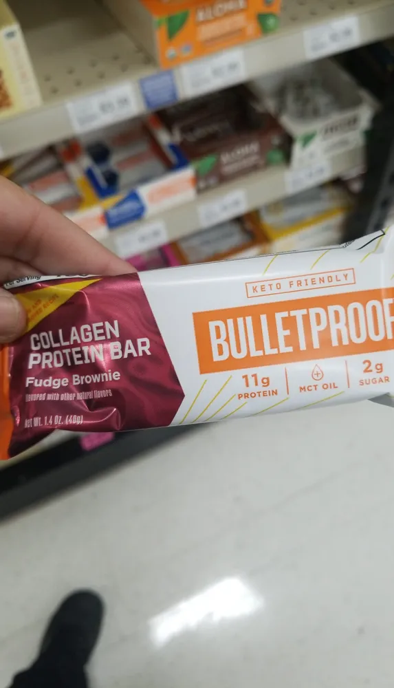 Fudge brownie collagen protein bar, fudge brownie