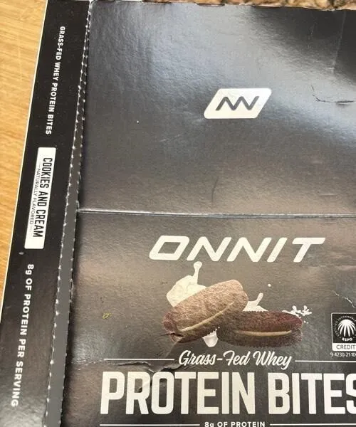 Protein bites, cookie and cream