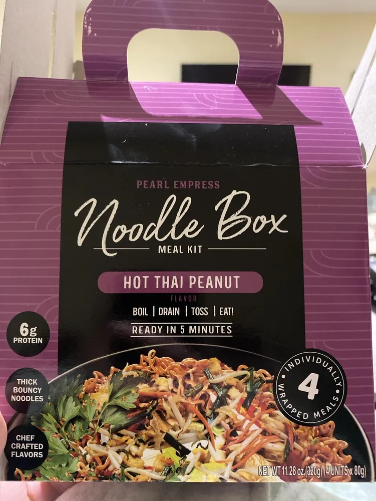 Noodle Box Hot Thai Peanut