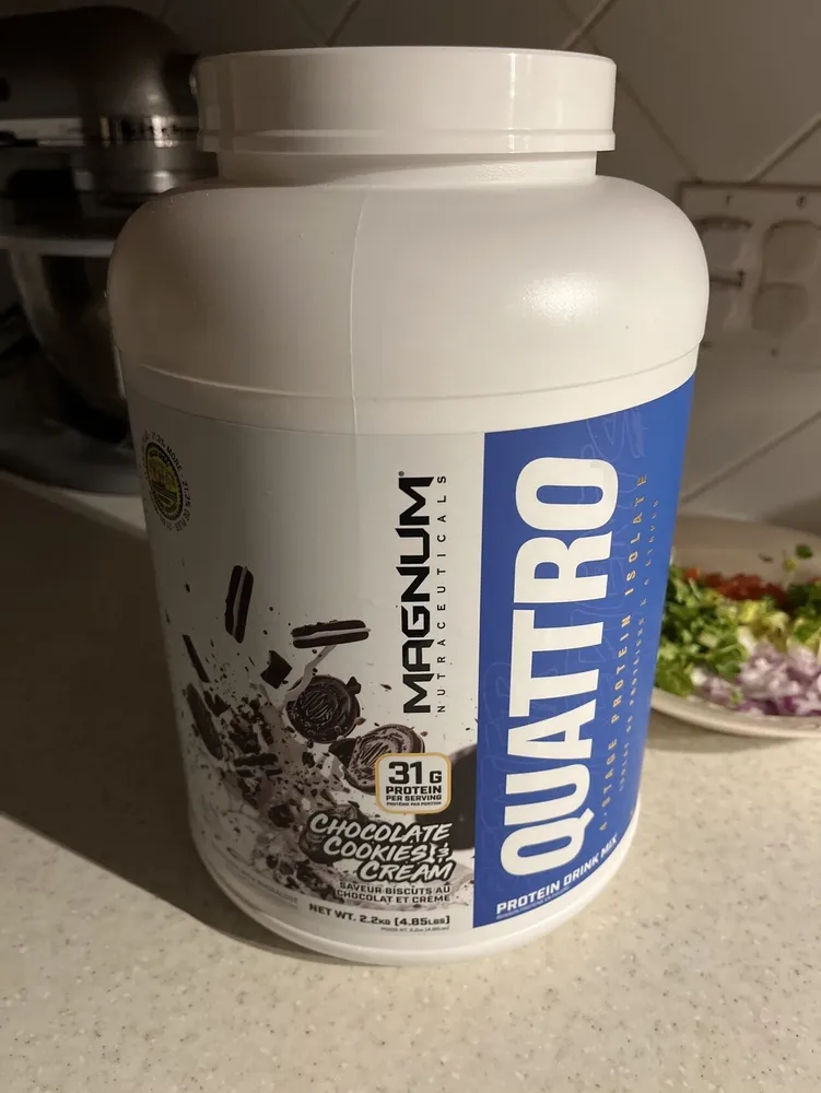 Quattro Cookies And Cream Protein Powder