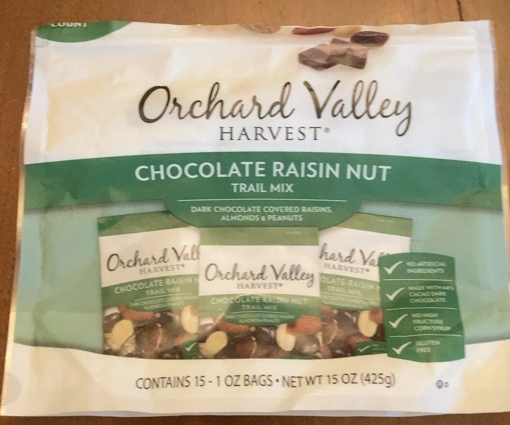 CHOCOLATE RAISIN NUT TRAIL MIX
