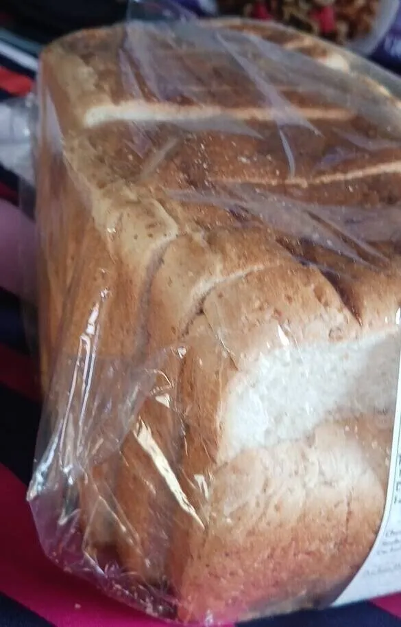 W/W sandwich bread