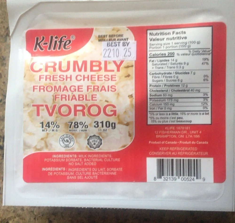 Crumbly fresh cheese