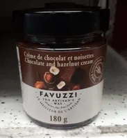 Crème de chocolat et noisettes