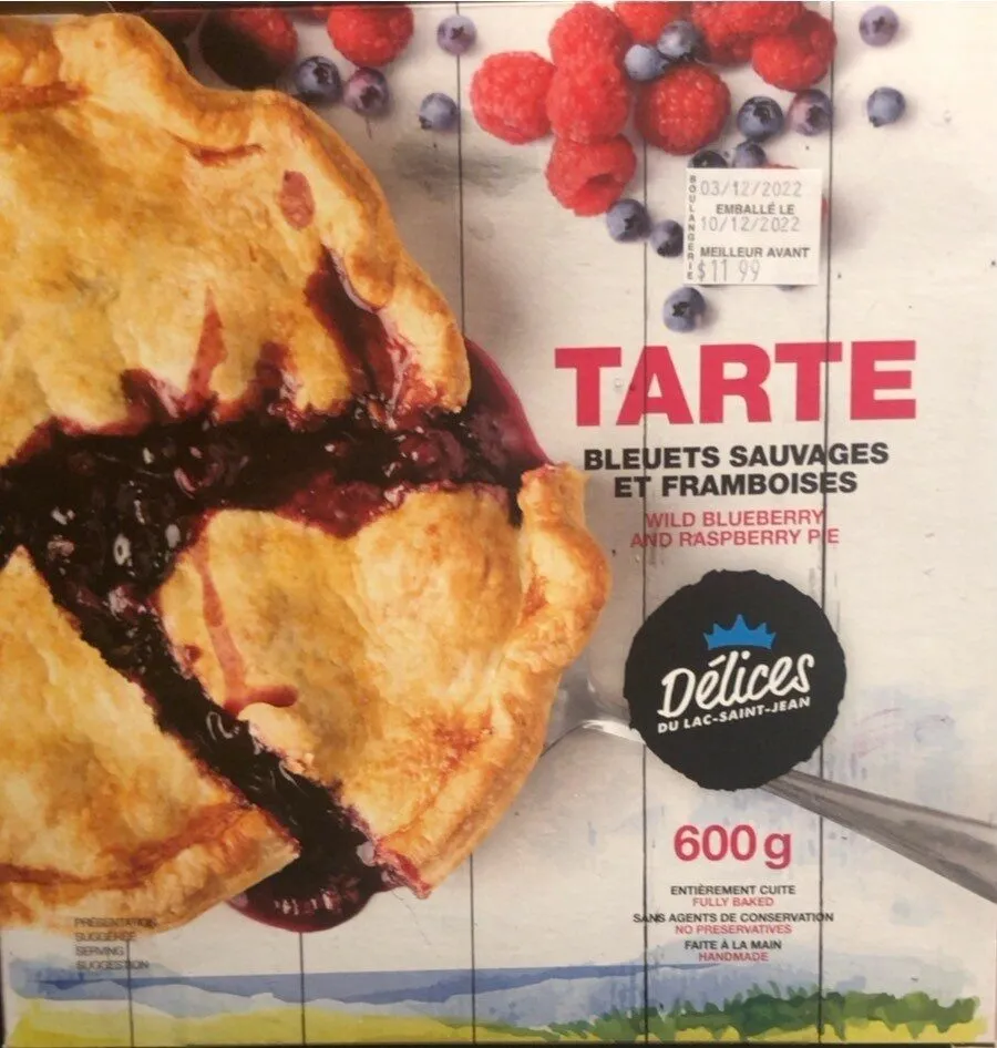 wild blueberry and raspberry pie