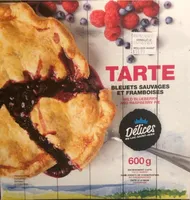 wild blueberry and raspberry pie
