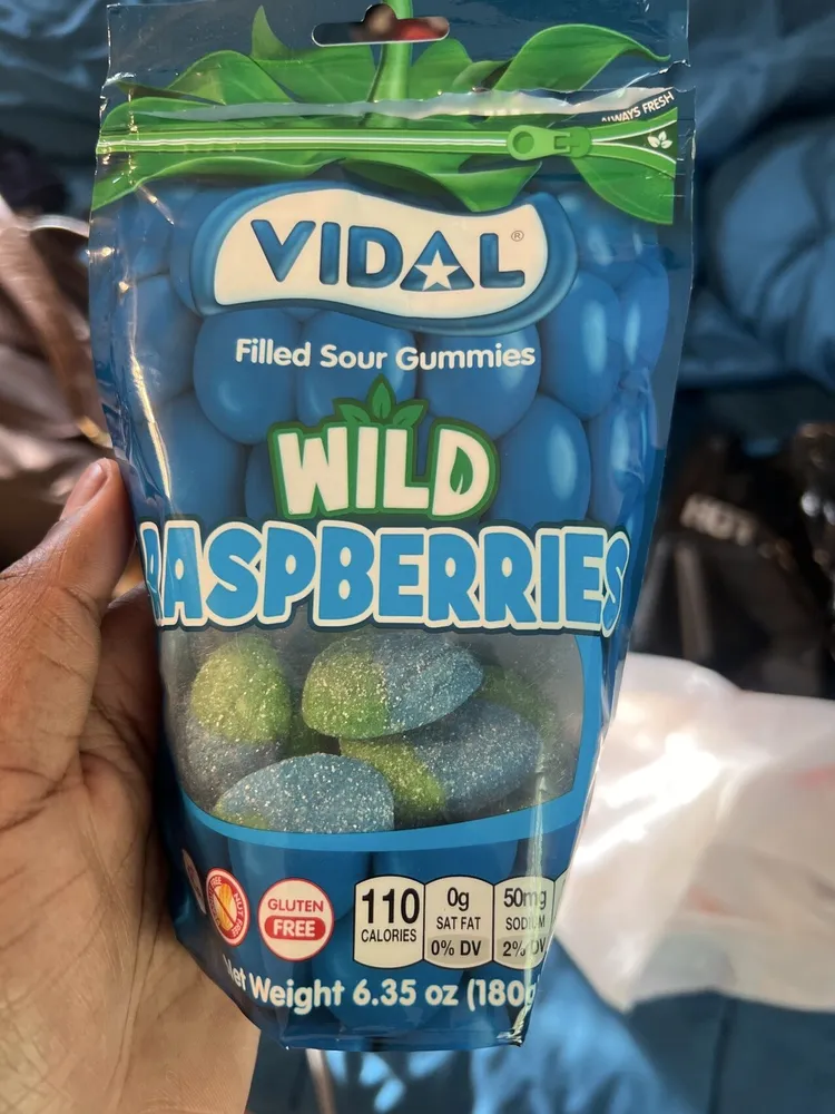 Wild Raspberries Filled Sour Gummies