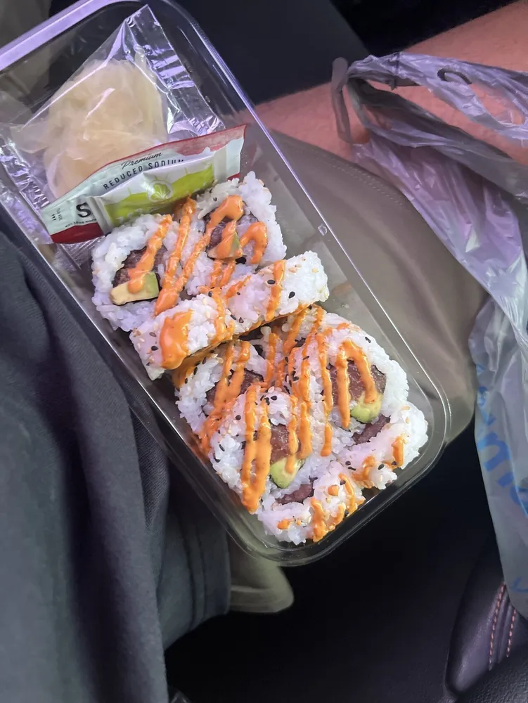 Spicy Tuna Avocado Roll