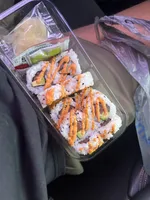 Spicy Tuna Avocado Roll