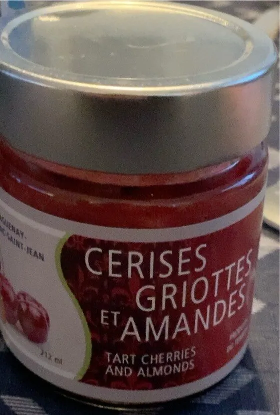 Cerises griottes et amandes