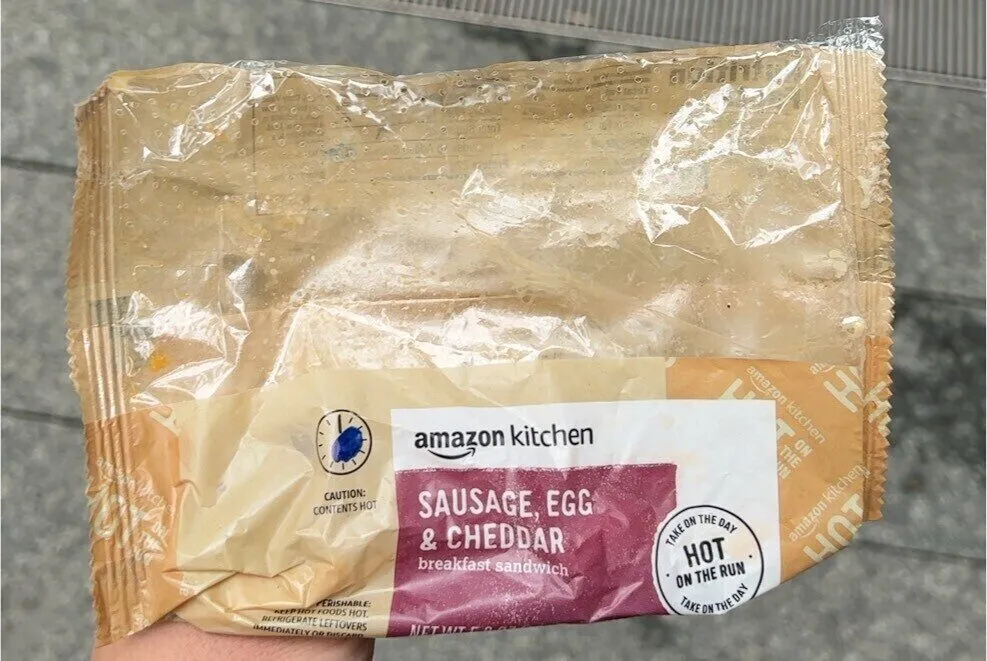 Sausage, egg € cheddar