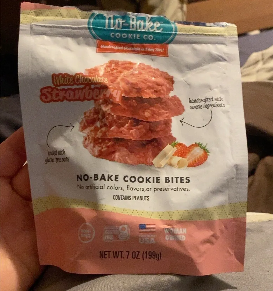 White chocolate strawberry cookie bites