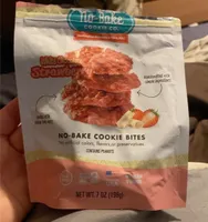 White chocolate strawberry cookie bites
