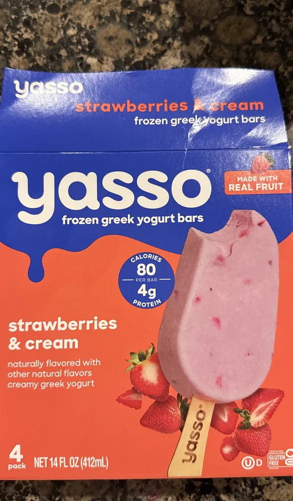 strawberries & cream frozen greek yogurt bars