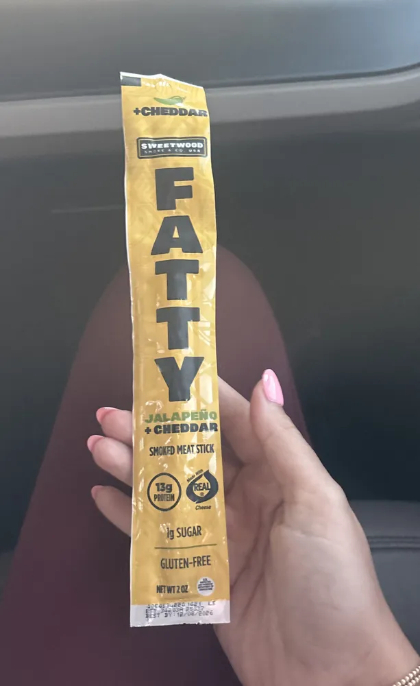 Jalepeño cheddar fatty