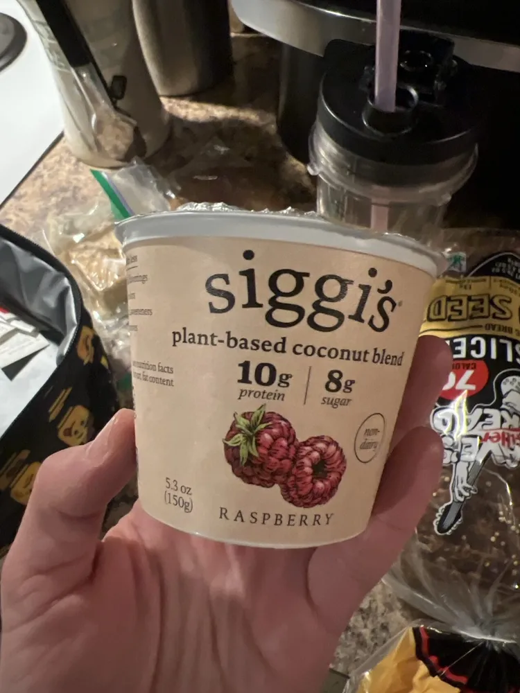 Coconut blend yogurt