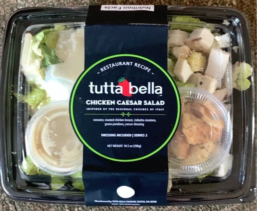CHICKEN CAESAR SALAD