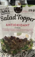 Salad topper